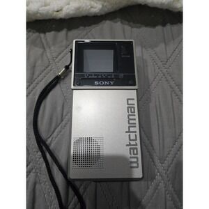 Vintage Sony Watchman FD-20A Portable Black White TV W/Case